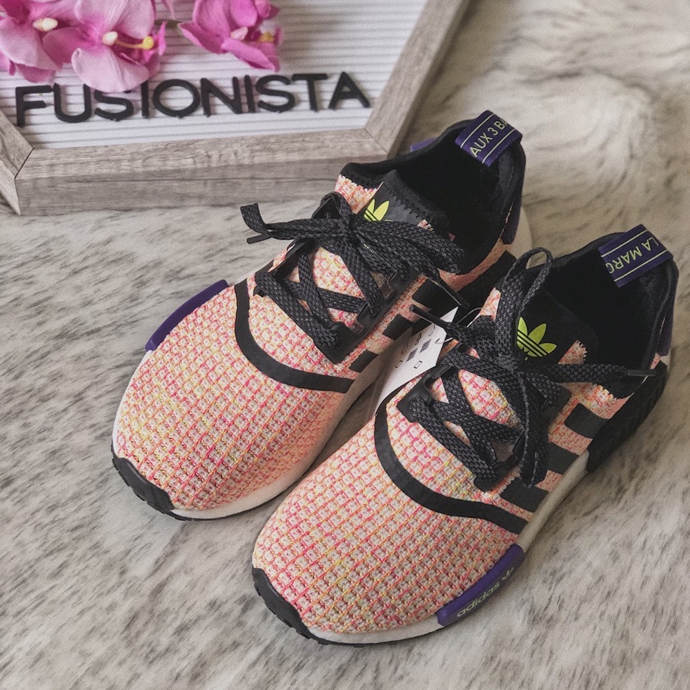NWTđ Rare Adidas NMD R1 Solar Yellow - Picture 5 of 8